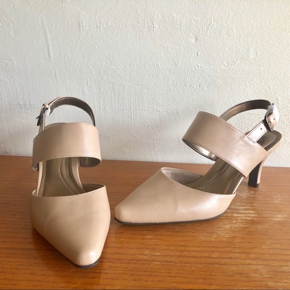 lifestride taupe pumps